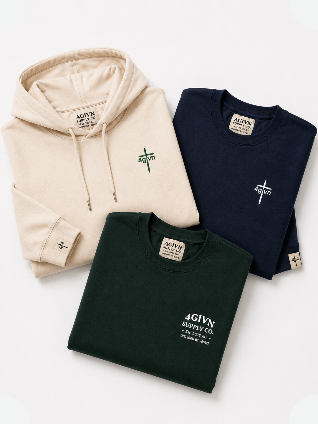 4GIVN Supply hoodies en sweaters collectie: naturel hoodie, navy en groene sweater met borstlogo