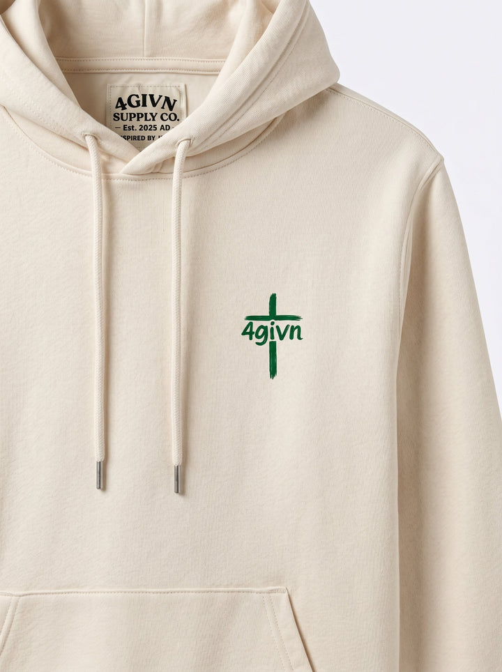 Detail van het groene 4GIVN borstlogo op de Natural Raw Daughter of the King hoodie