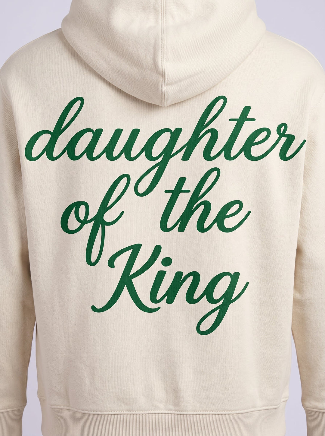 Detail van de Daughter of the King rugprint op de Natural Raw hoodie